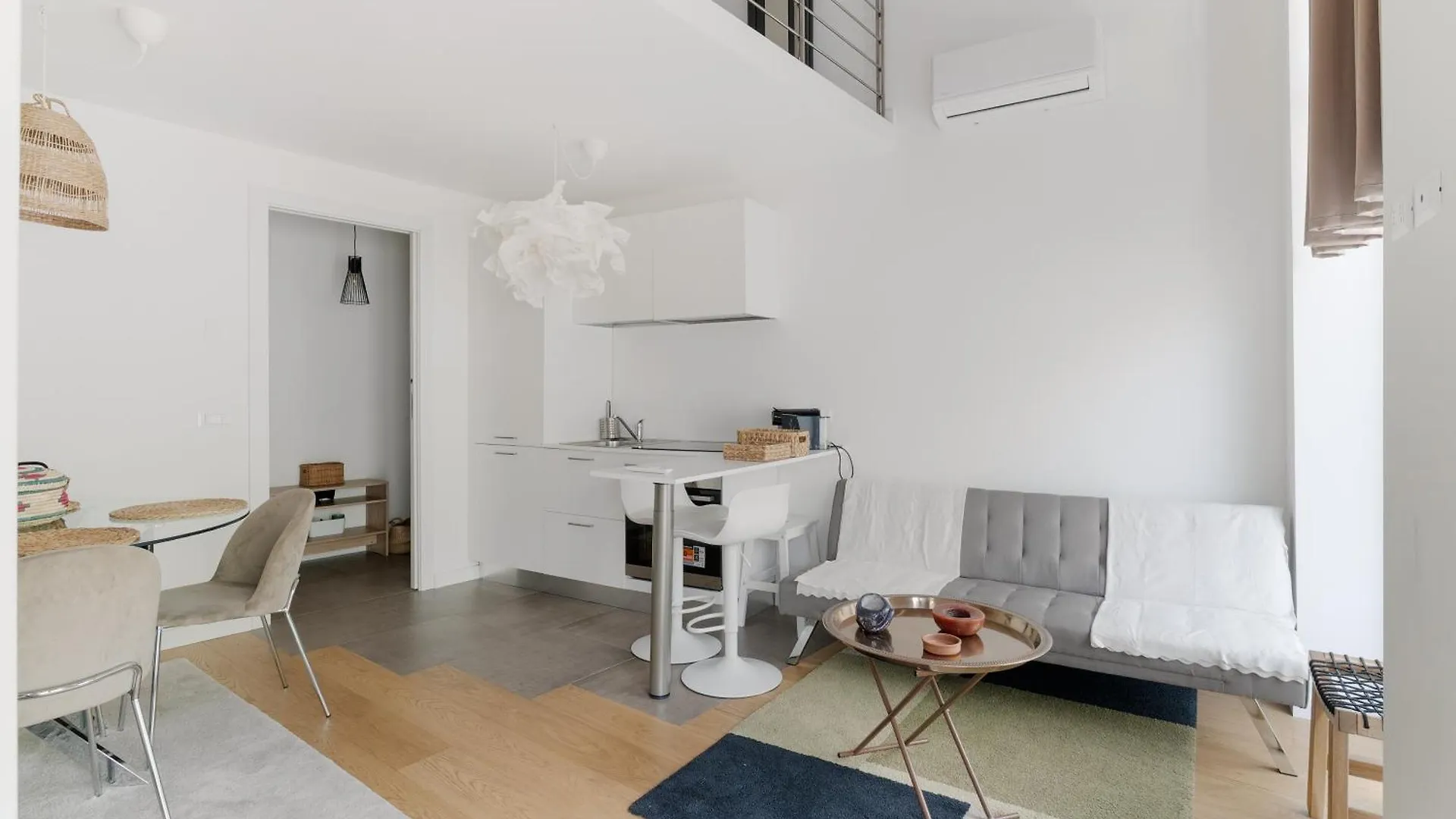 Porta Romana Spazioso Loft Di Design Milão 0*,  Itália